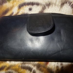 Women's Black Leather Wallet